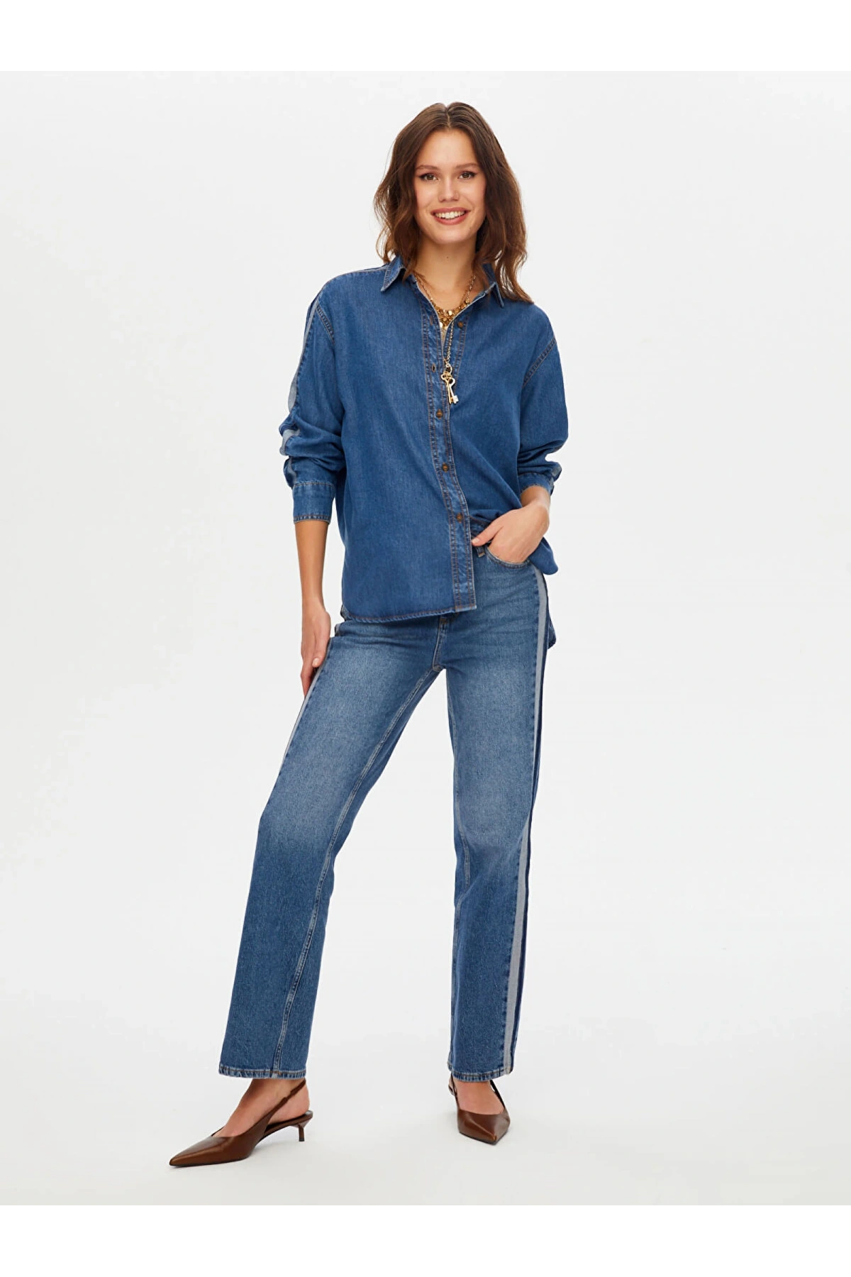 Faik Sönmez Kadın Kontrast Bant Detaylı Tenselli İndigo Jean Gömlek UW26JGM001