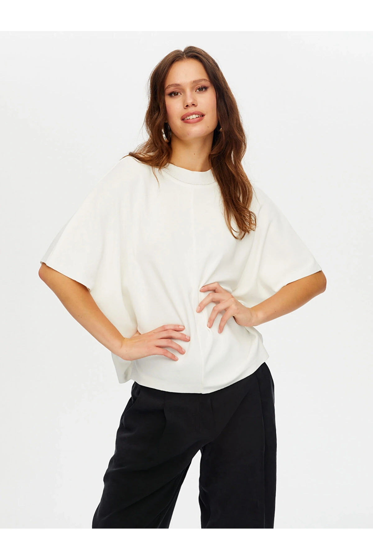 Faik Sönmez Kadın Dik Yaka Kısa Kollu Triko Ekru Bluz UW26TRB012