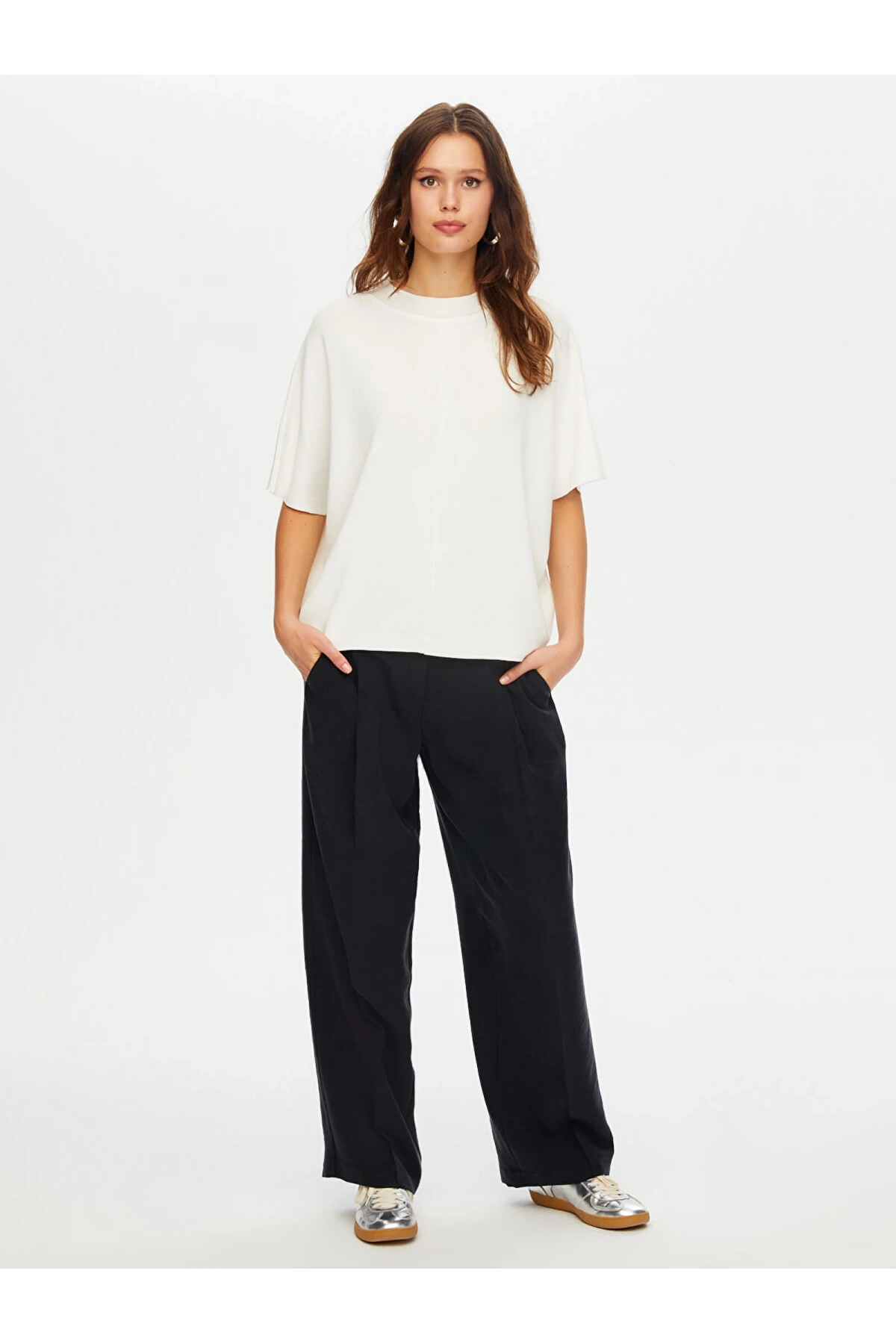 Faik Sönmez Kadın Dik Yaka Kısa Kollu Triko Ekru Bluz UW26TRB012