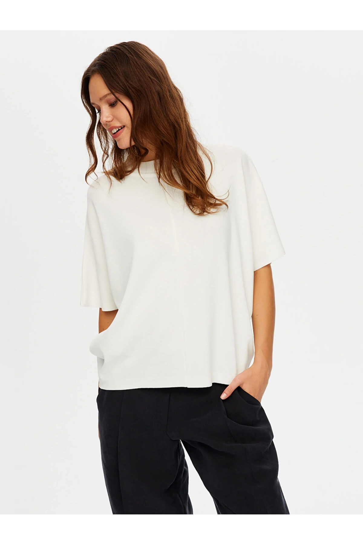 Faik Sönmez Kadın Dik Yaka Kısa Kollu Triko Ekru Bluz UW26TRB012