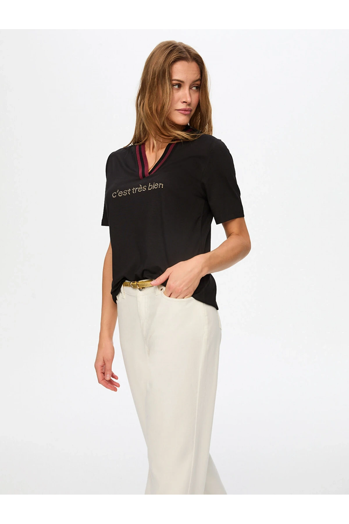 Faik Sönmez Kadın Renkli Triko Yakalı Sloganlı Siyah T-Shirt UW26TSH055