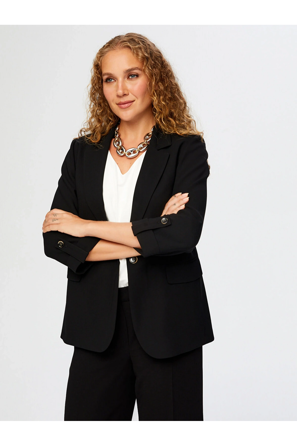 Faik Sönmez Kadın Kolu Apoletli Şık Siyah Krep Ceket UW26CKT018