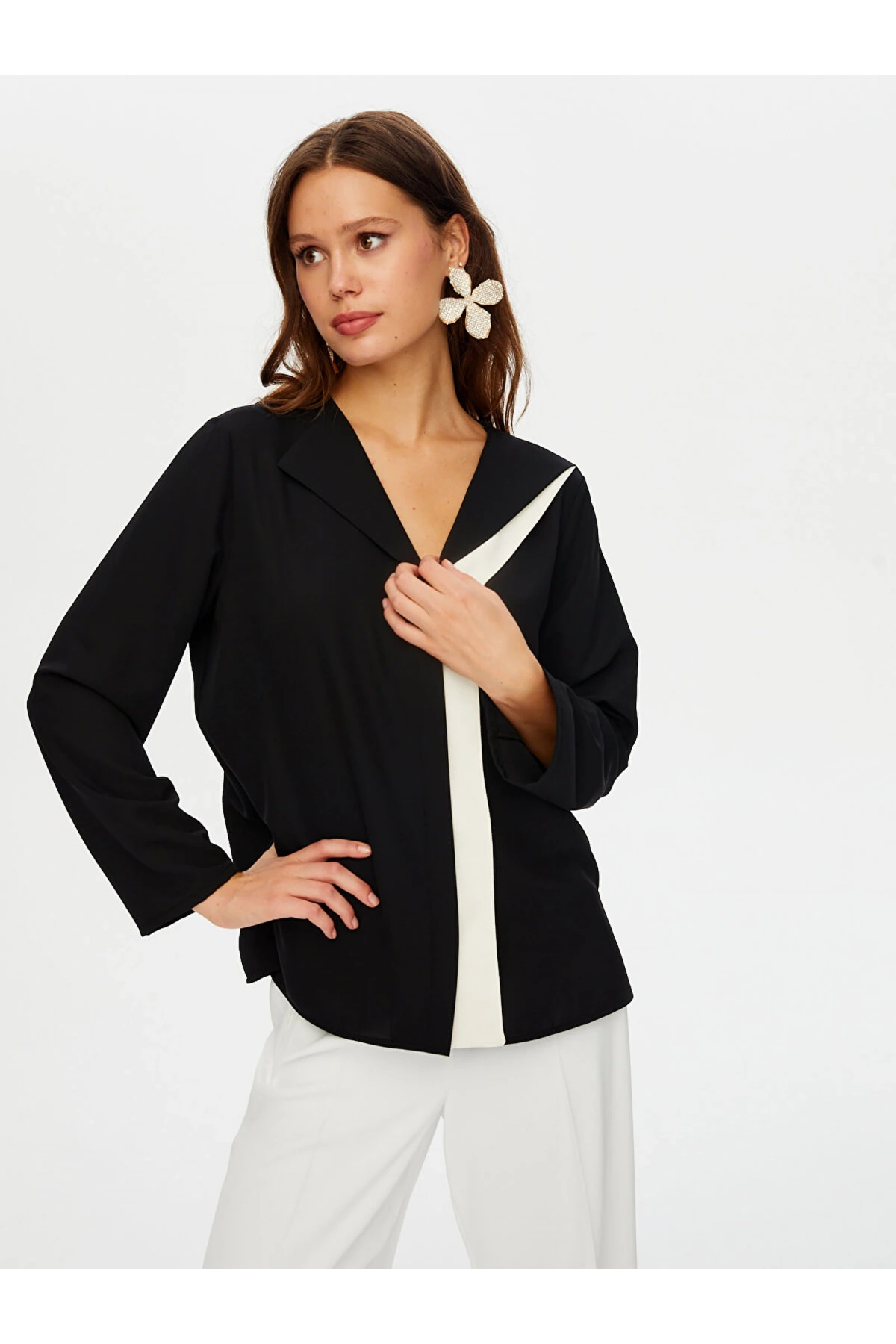 Fail Sönmez Kadın Renk Bloklu Devrik Yaka Siyah Gömlek UW26GML013