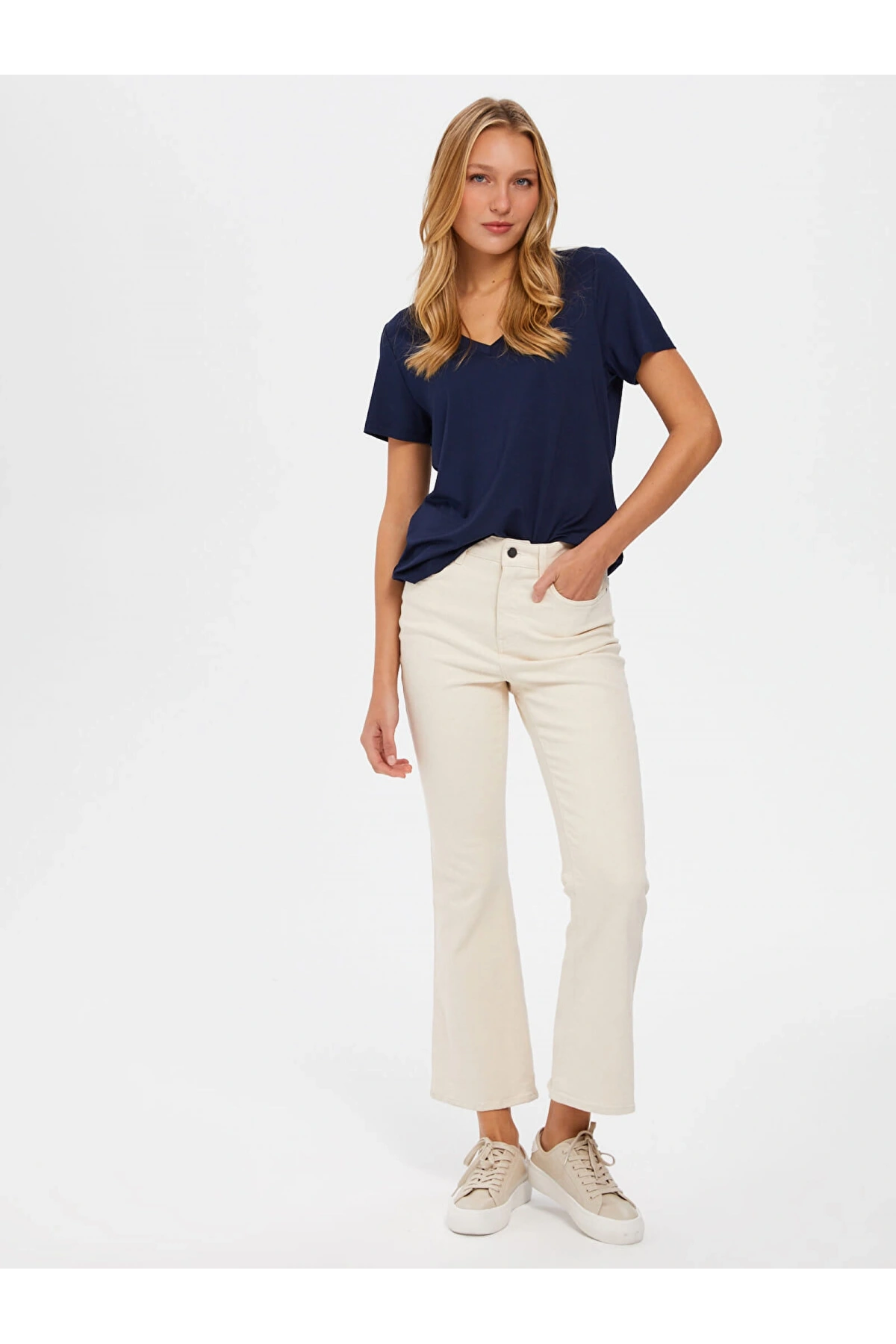 Faik Sönmez Kadın V Yaka Kısa Kol Lacivert T-Shirt B00001