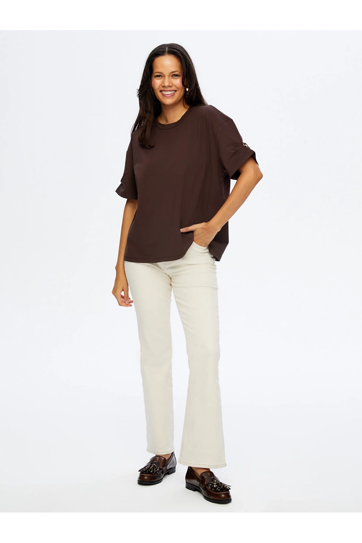 Faik Sönmez Kadın Kolları Taş Detaylı Yuvarlak Yaka Koyu Kahverengi T-Shirt UW26TSH088