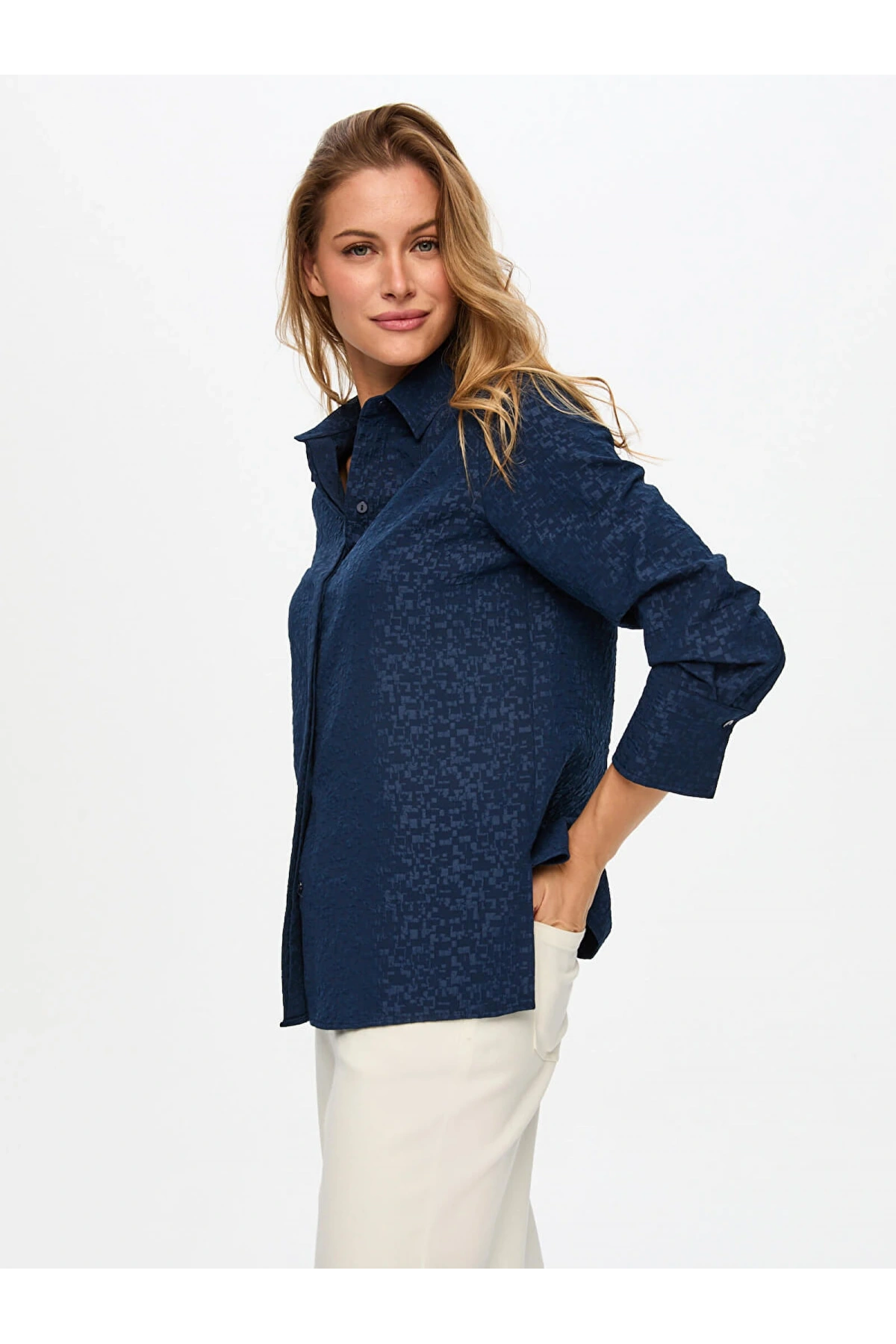 Faik Sönmez Kadın Kendinden Jakarlı Koton Karışımlı İndigo Overshirt Tunik UW26TNK015