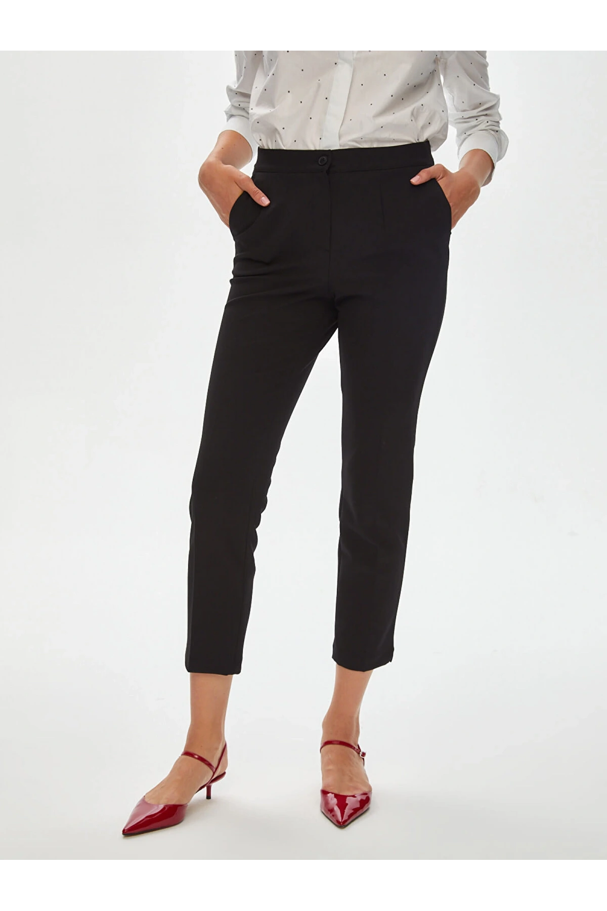 Faik Sönmez Kadın Arka Kemeri Lastikli Slim Fit Siyah Pantolon B00088