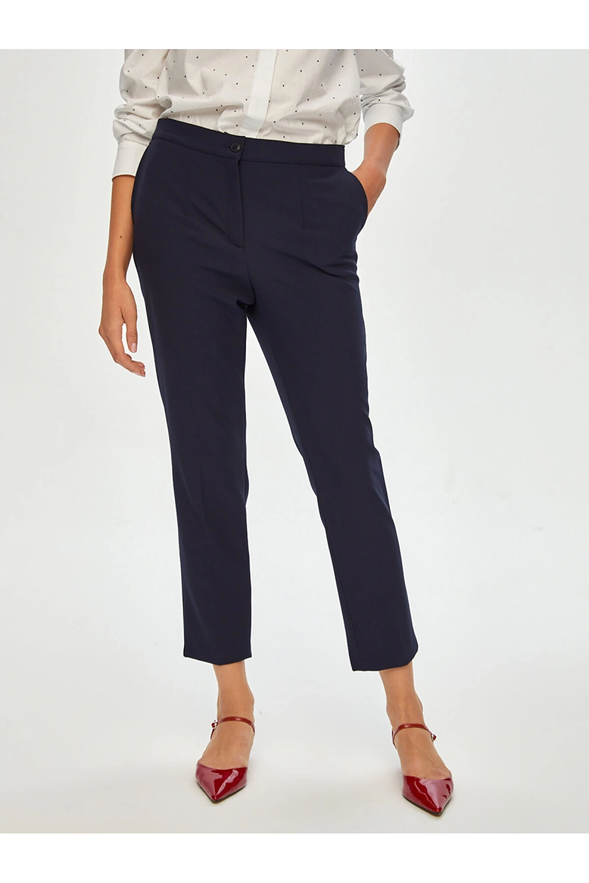 Faik Sönmez Kadın Arka Kemeri Lastikli Slim Fit Lacivert Pantolon B00088