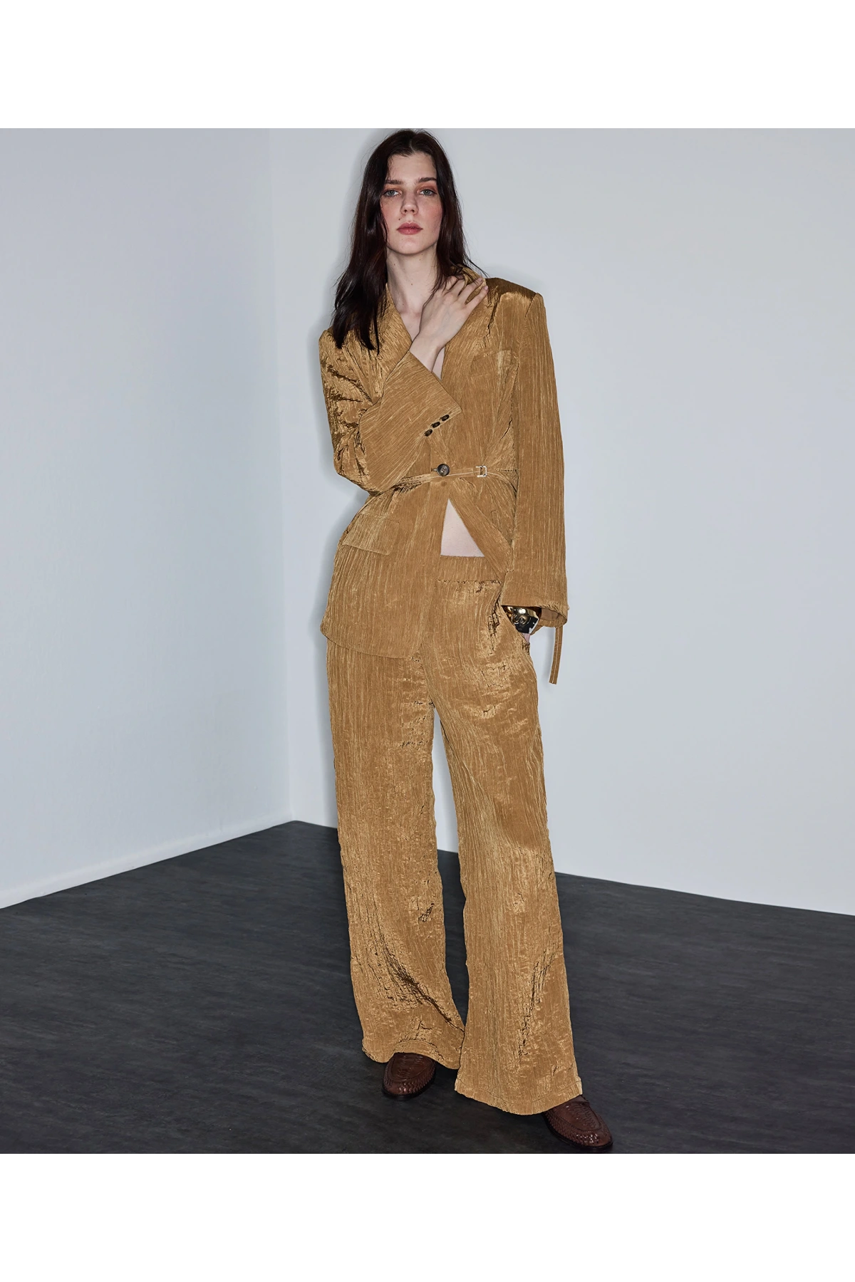 İpekyol Kırışık Efektli Pantolon IS1260003148