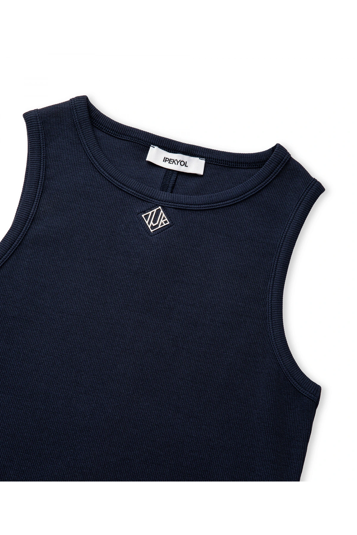 İpekyol Monogram Aksesuarlı T-Shirt IS1260070049