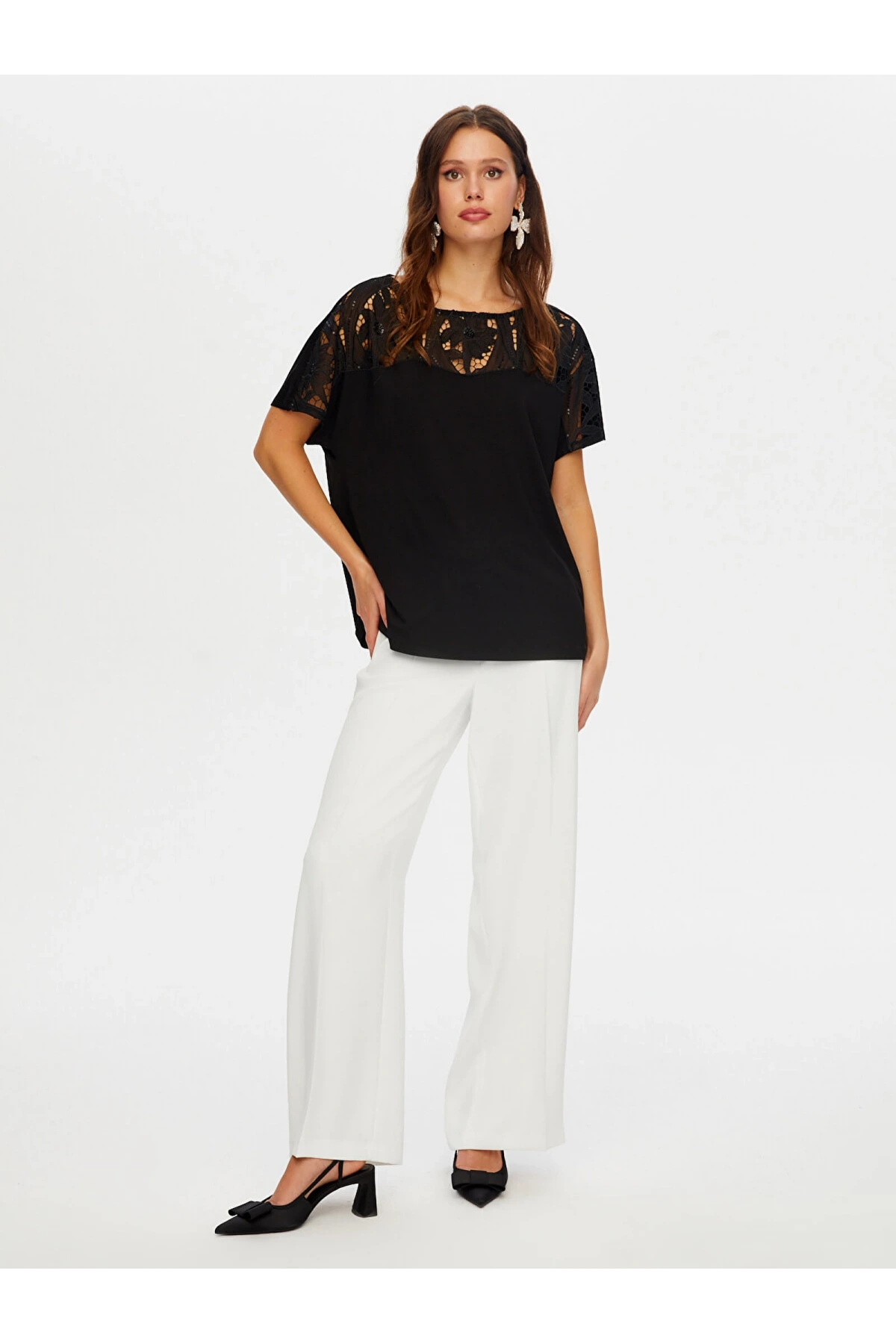 Faik Sönmez Kadın Payetli Dantel Garnili Kayık Yaka Kısa Kol Örme Siyah Bluz UW26BLZ027