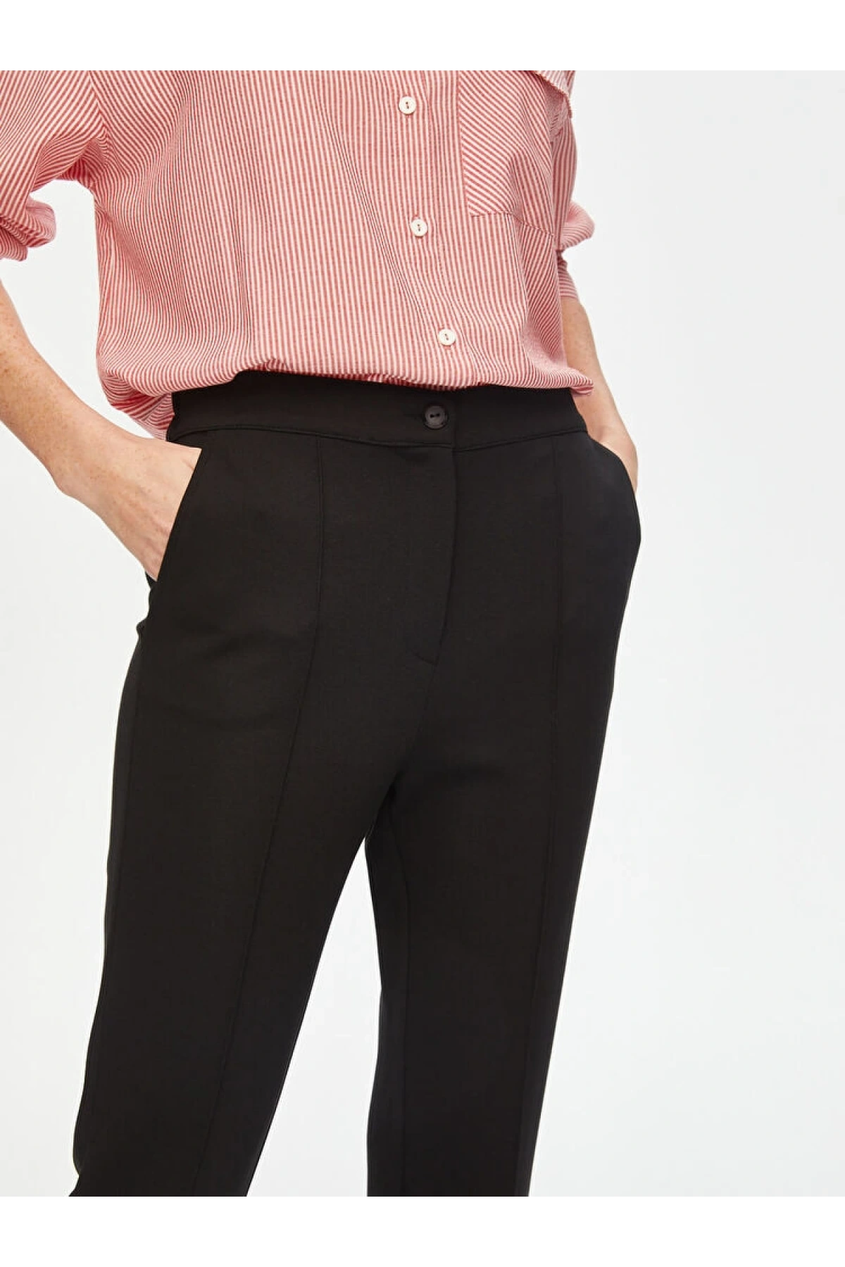 Faik Sönmez Kadın Önü Dikişli Slim Fit Örme Siyah Pantolon B00089