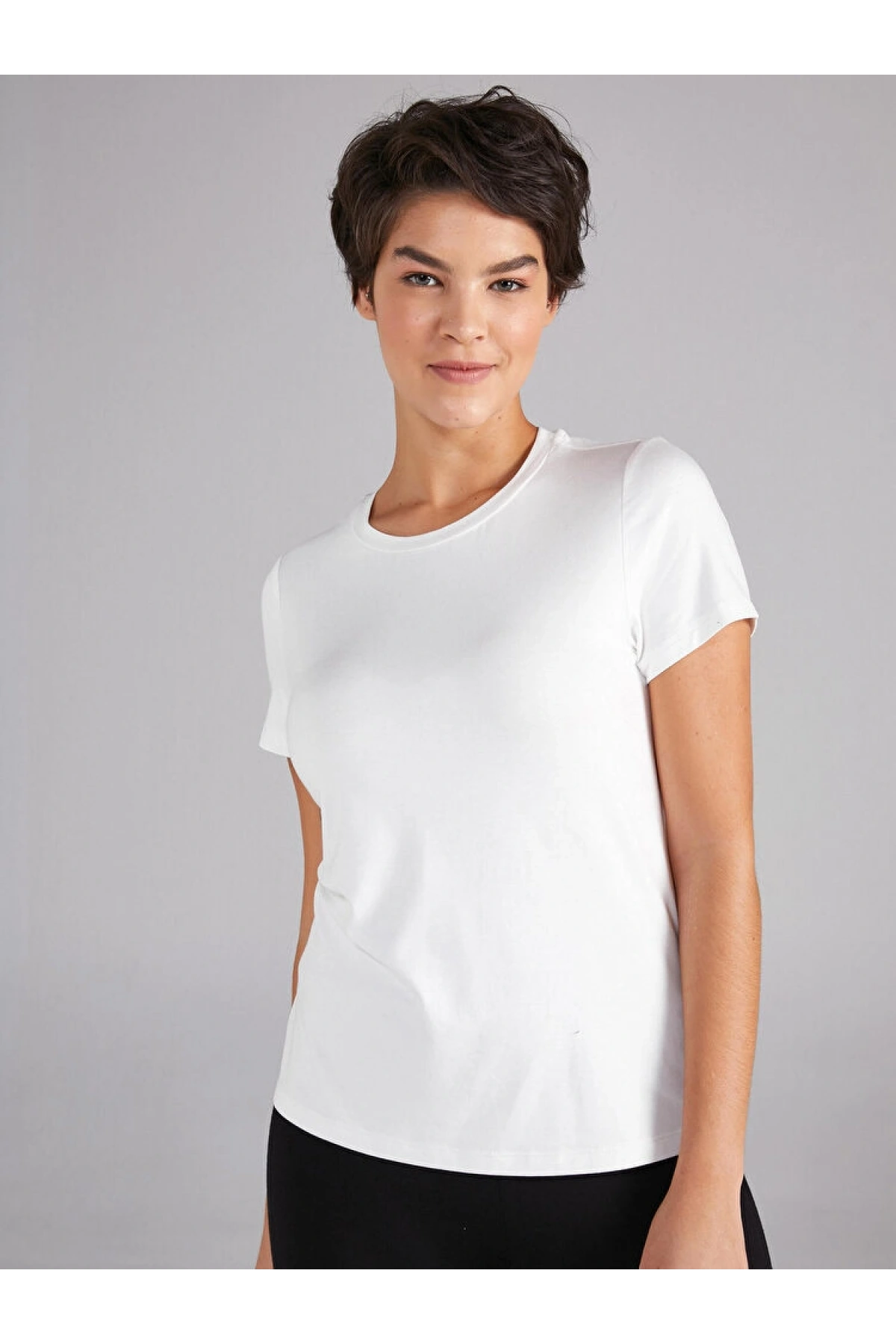 Faik Sönmez Kadın Yuvarlak Yaka Kısa Kol Ekru T-Shirt B00002