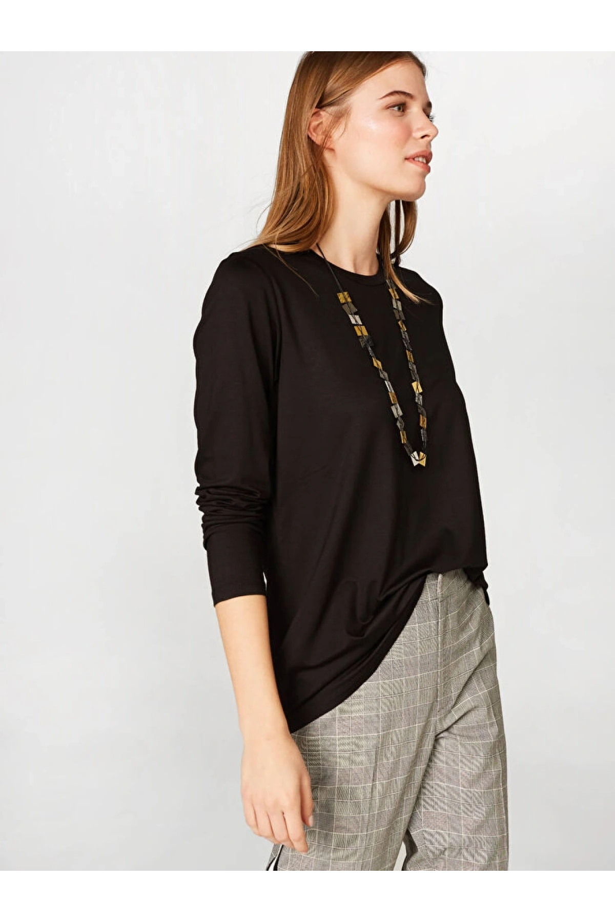 Faik Sönmez Kadın Yuvarlak Yaka Uzun Kol Siyah T-Shirt B00013