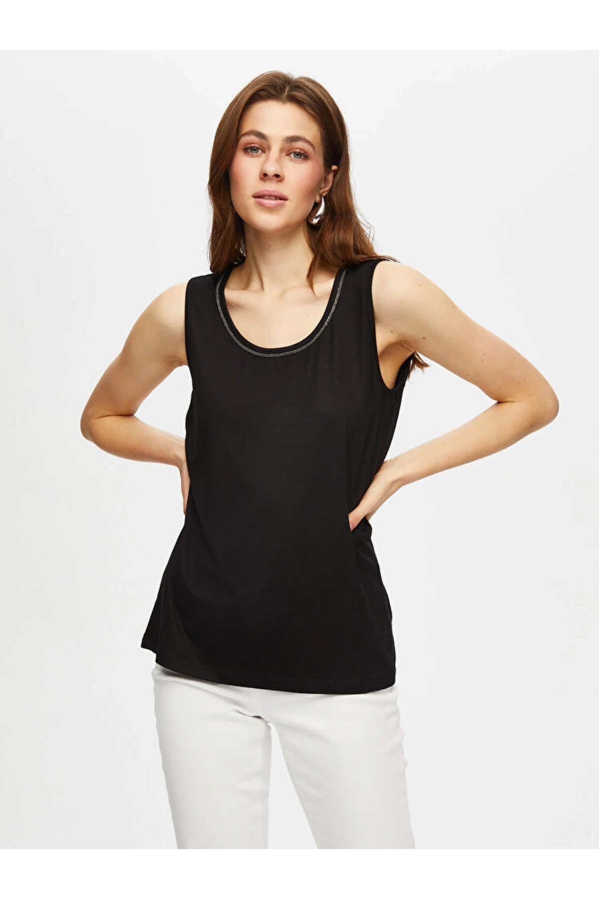 Faik Sönmez Kadın Yakası Zincir Şerit Detaylı Siyah Atlet B00024-3