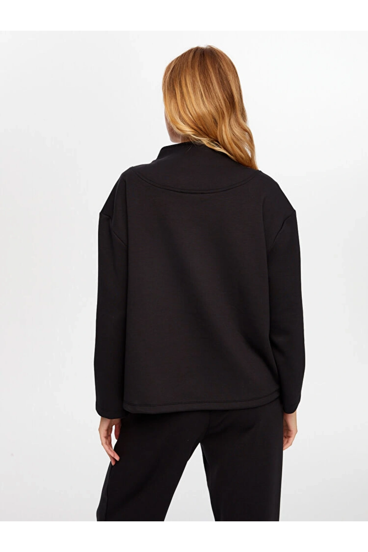 Faik Sönmez Kadın Dik Yaka Modallı Siyah Eşofman Üstü UW26ESU005