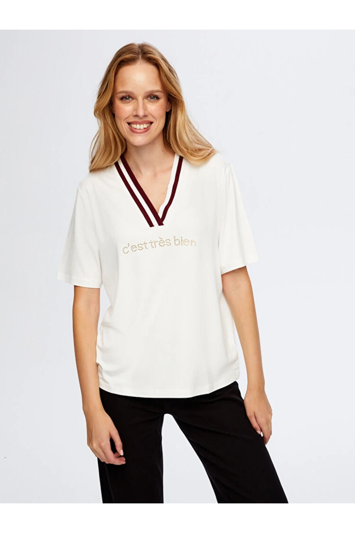 Faik Sönmez Kadın Renkli Triko Yakalı Sloganlı Ekru T-Shirt UW26TSH055