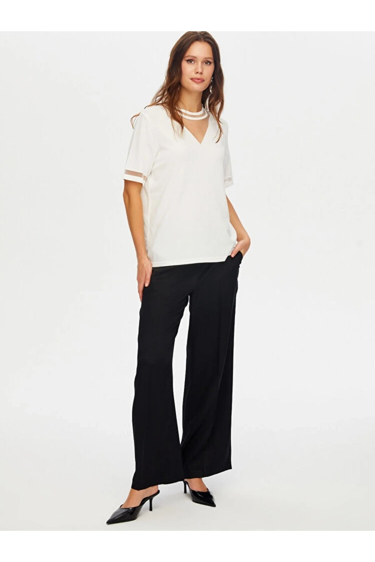 Faik Sönmez Kadın Transparan Detaylı Kısa Kollu Triko Ekru Bluz UW26TRB008