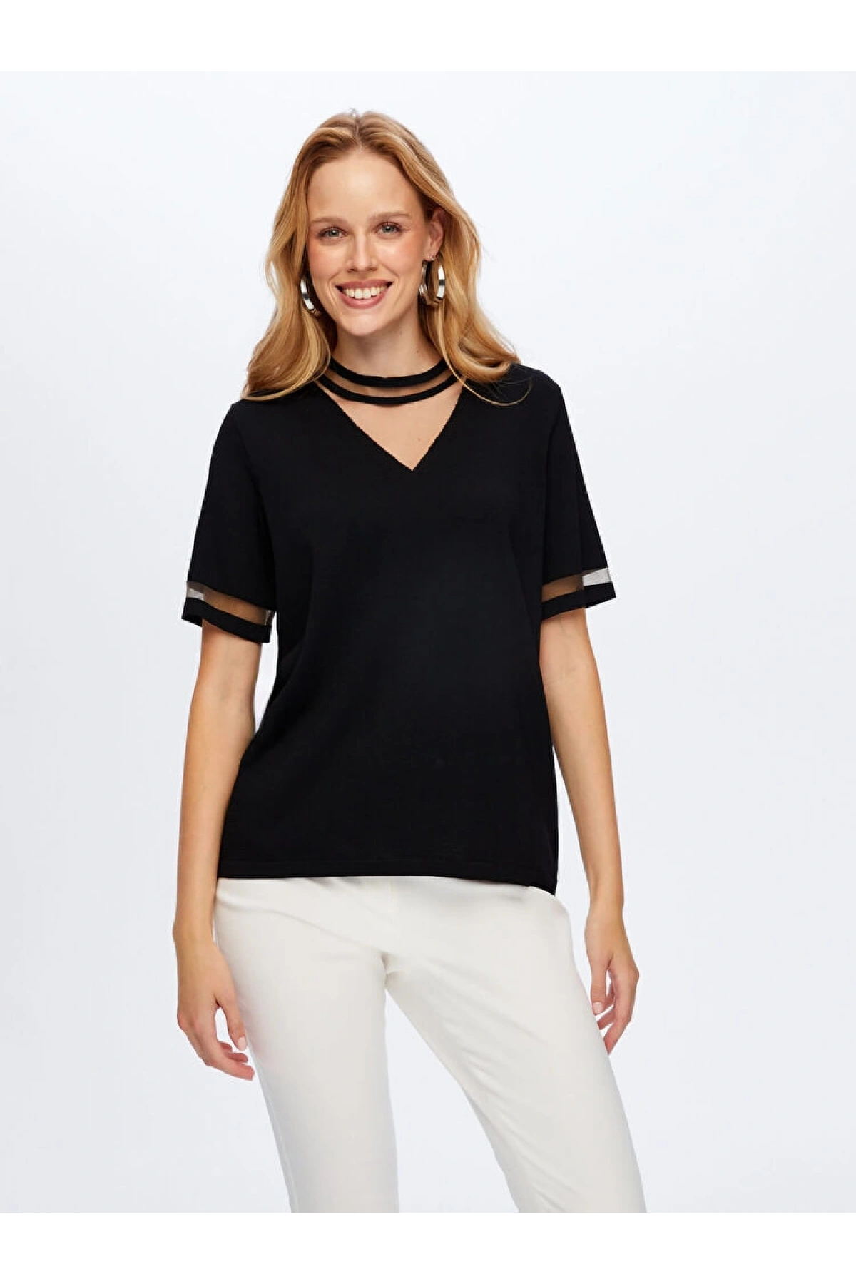 Faik Sönmez Kadın Transparan Detaylı Kısa Kollu Triko Siyah Bluz UW26TRB008