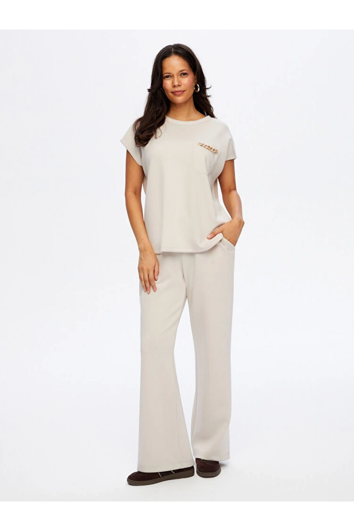 Faik Sönmez Kadın Relax Kısa Kollu Kemik Aksesuar Detaylı Taş Renk Sweatshirt UW26SWT013