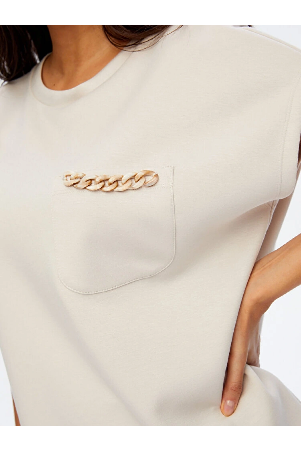 Faik Sönmez Kadın Relax Kısa Kollu Kemik Aksesuar Detaylı Taş Renk Sweatshirt UW26SWT013