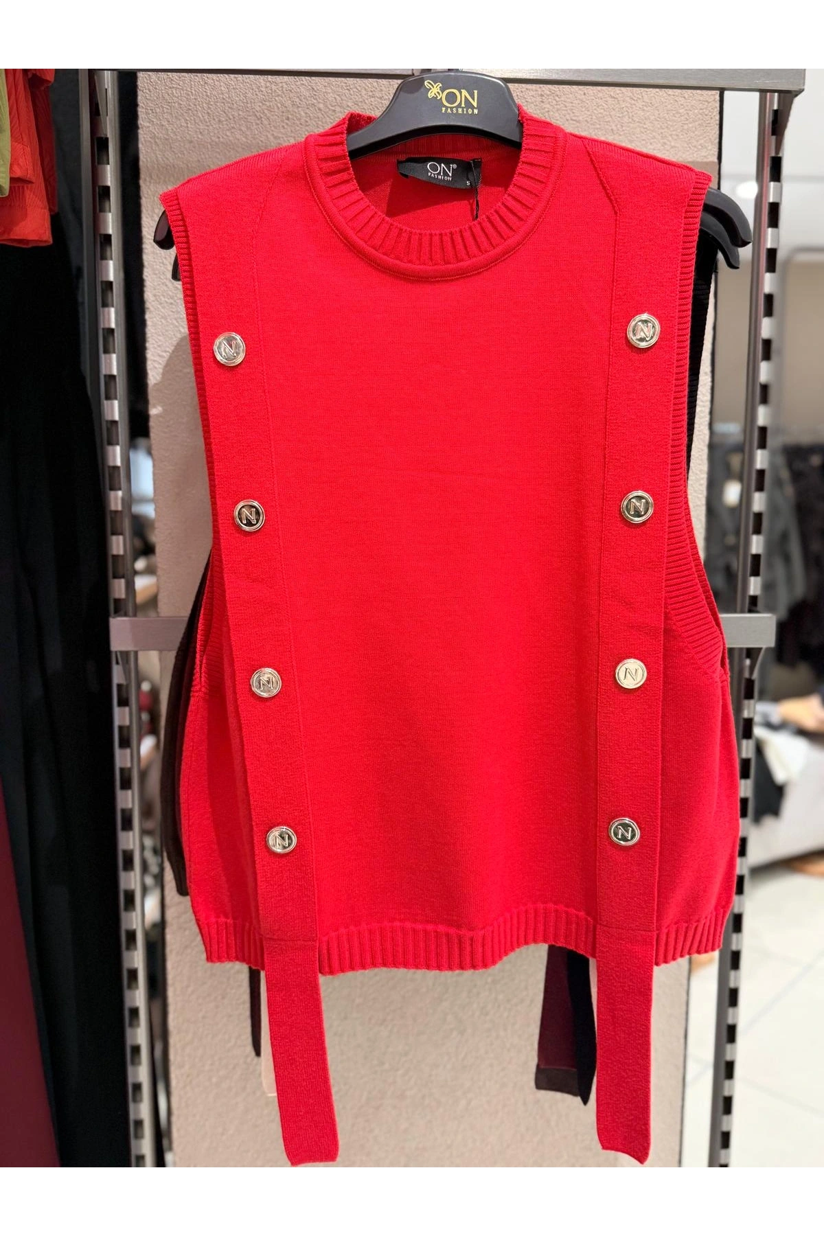 On Fashion Düğmeli Sıfır Yaka Süveter 69310