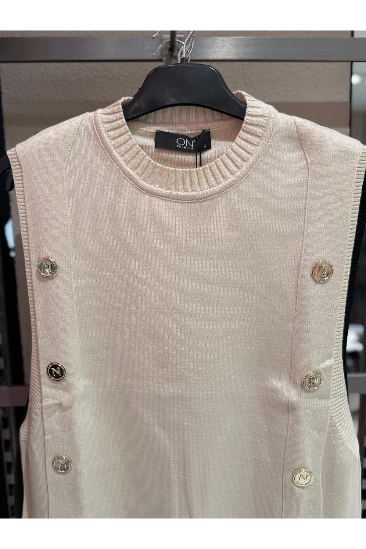 On Fashion Düğmeli Sıfır Yaka Süveter 69310