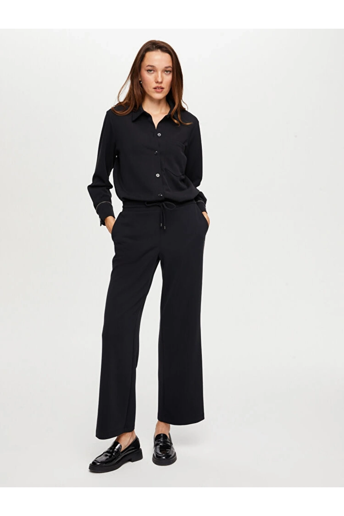 Faik Sönmez Kadın Relax Zincir Şeritli Straight Fit Modallı Örme Siyah Pantolon UW26PNT031