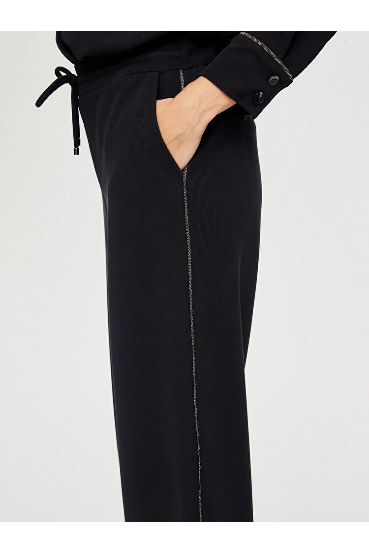 Faik Sönmez Kadın Relax Zincir Şeritli Straight Fit Modallı Örme Siyah Pantolon UW26PNT031