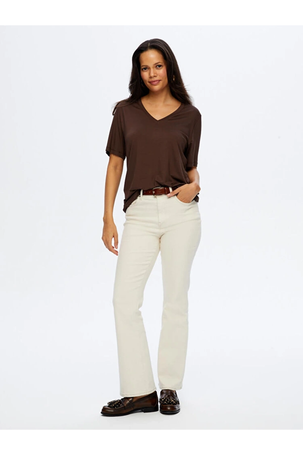 Faik Sönmez Kadın V Yaka Kısa Kol Koyu Kahve T-Shirt BW26TSH008