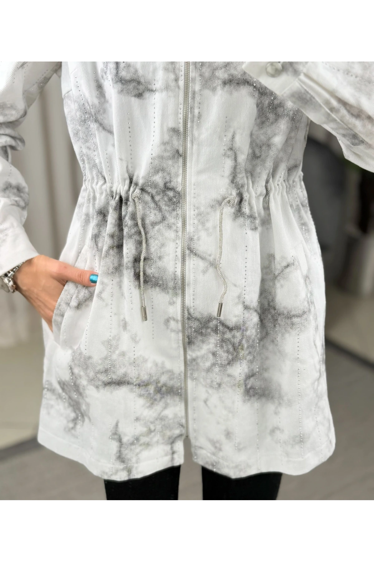 Fuat Güşen Fermuarlı Taşlı Kap 3649