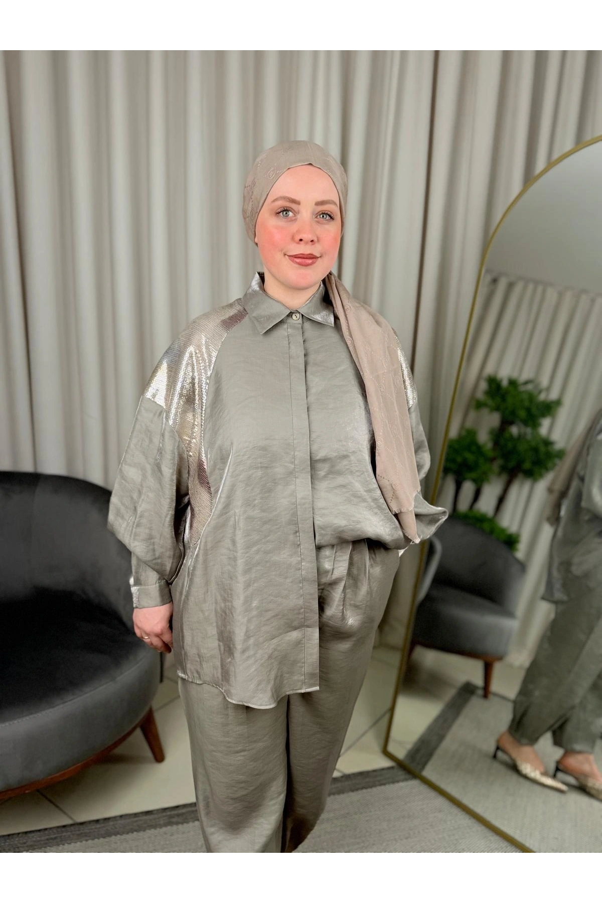 Nuss Payet Detaylı Jakarlı Takım 25Y1032