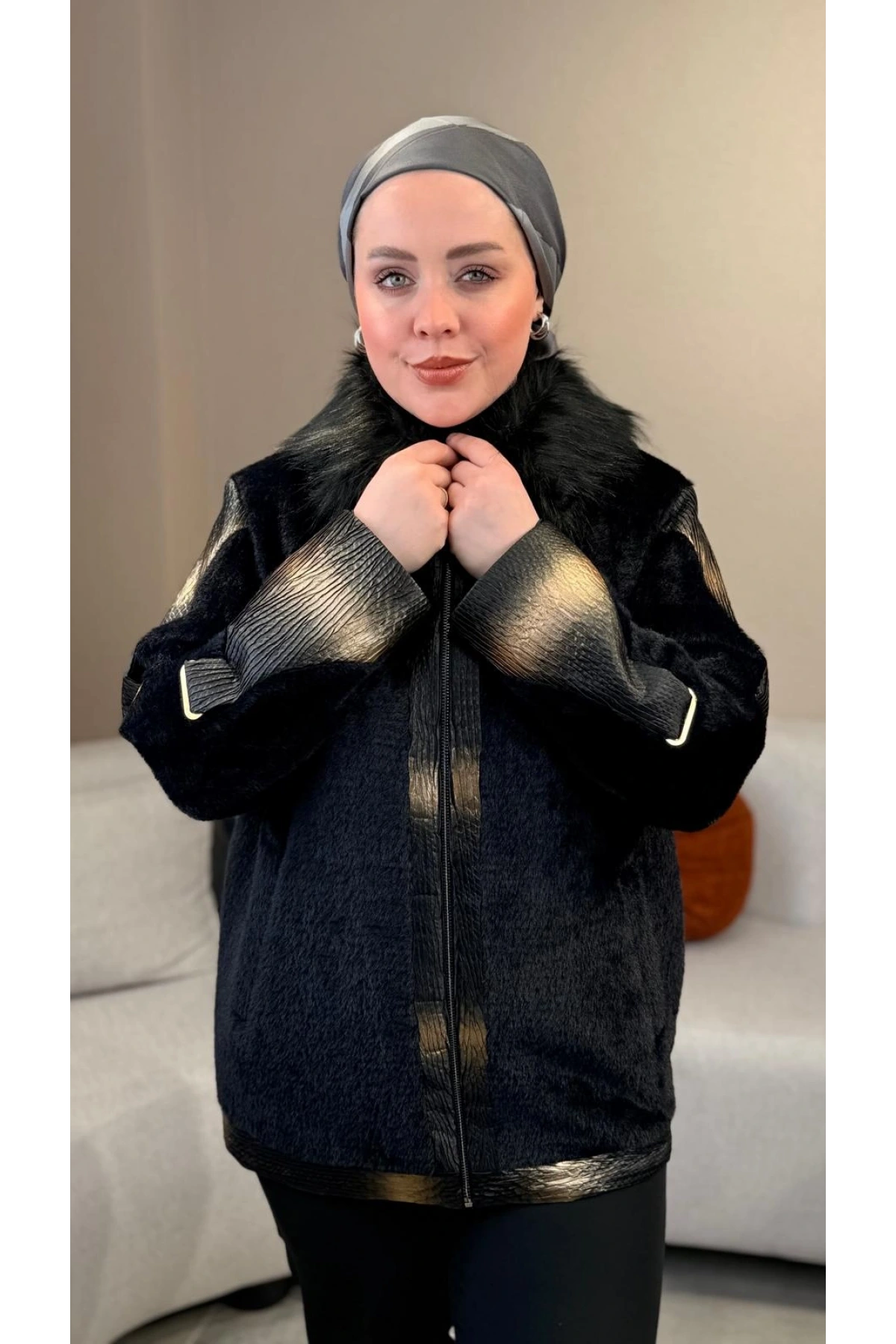 Matex Yakası Peluş Renkli Kaban 1230