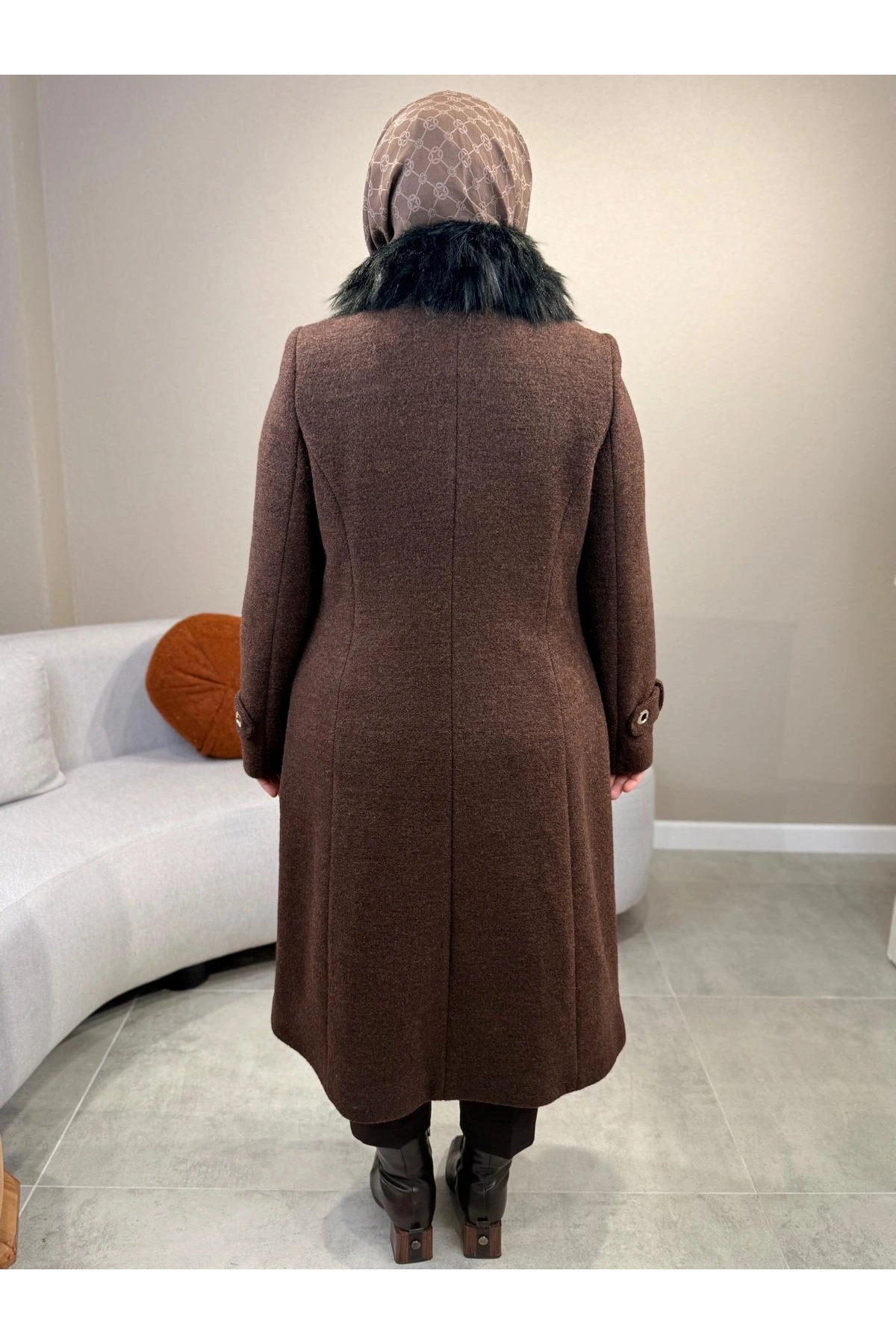 Matex Yakası Peluş Kaban 4417