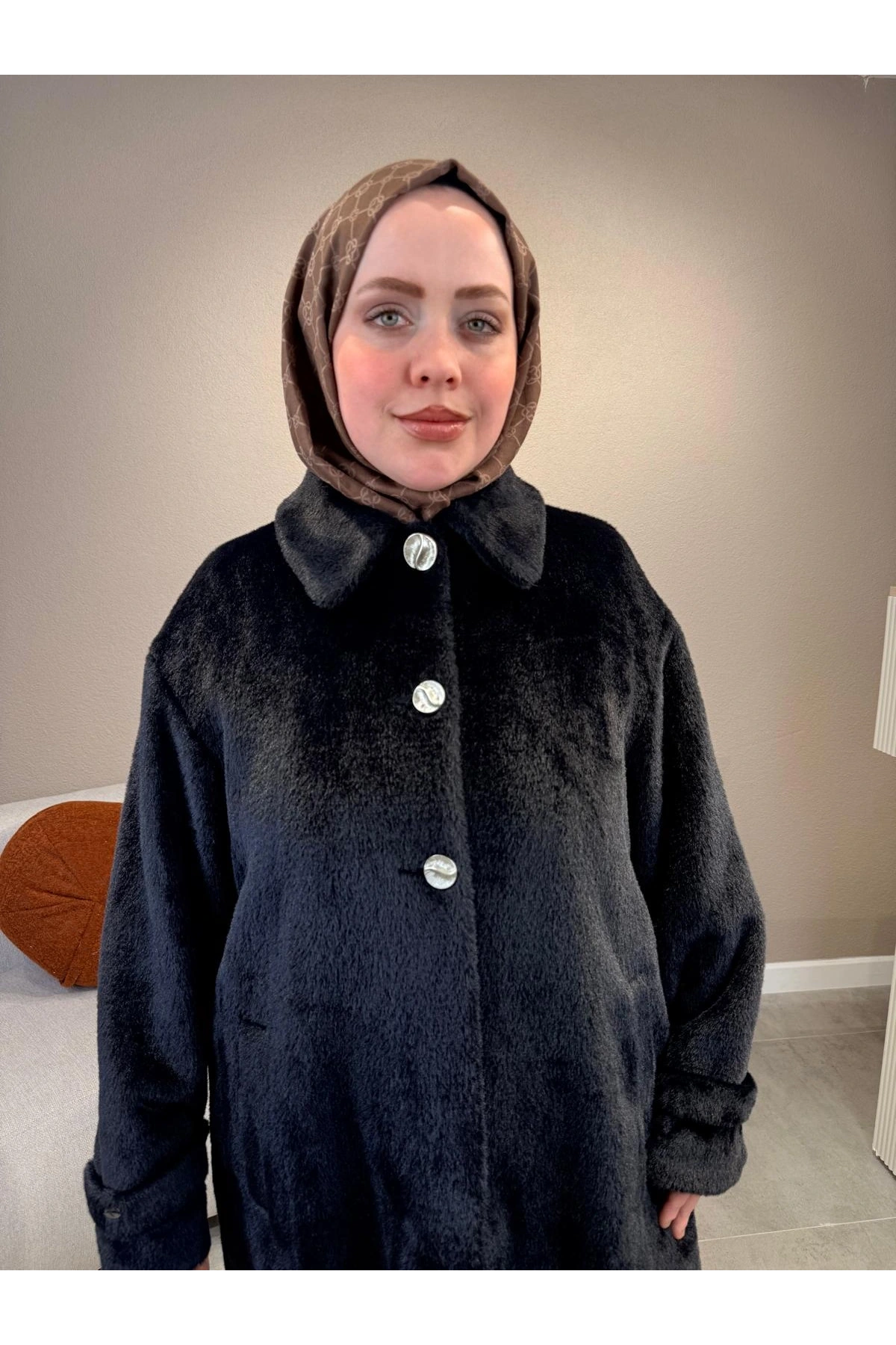 Matex Düğmeli Peluş Kaban 8251