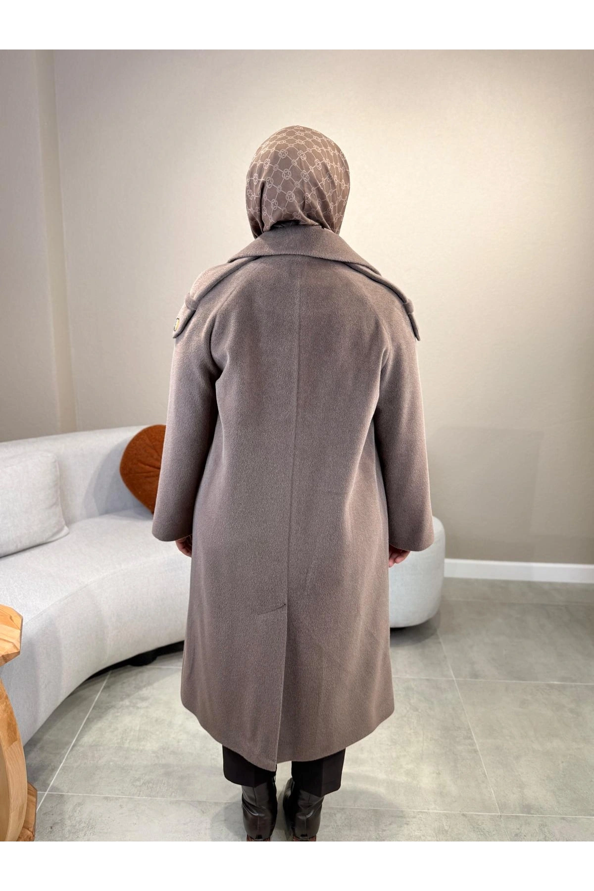 Matex Yakası Broş Detaylı Kaban 8340