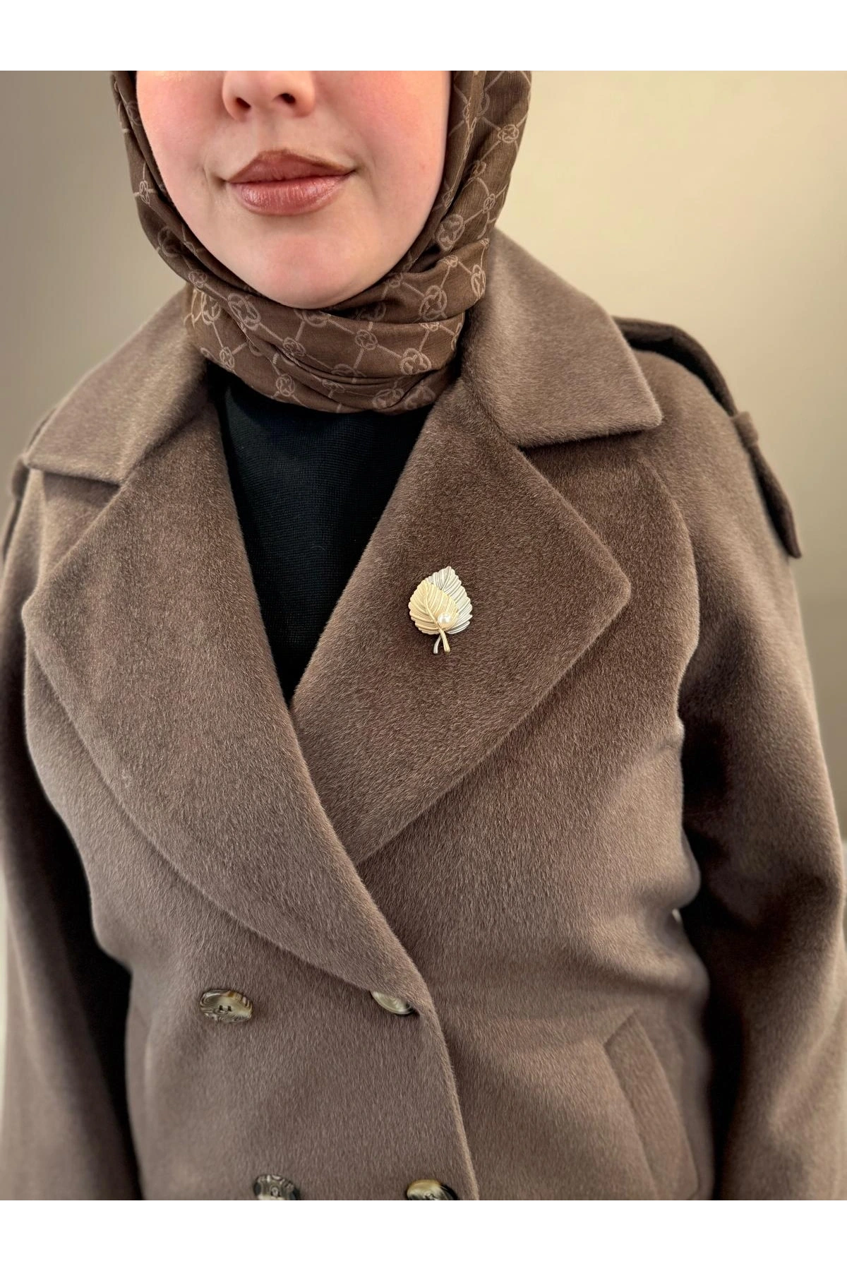 Matex Yakası Broş Detaylı Kaban 8340