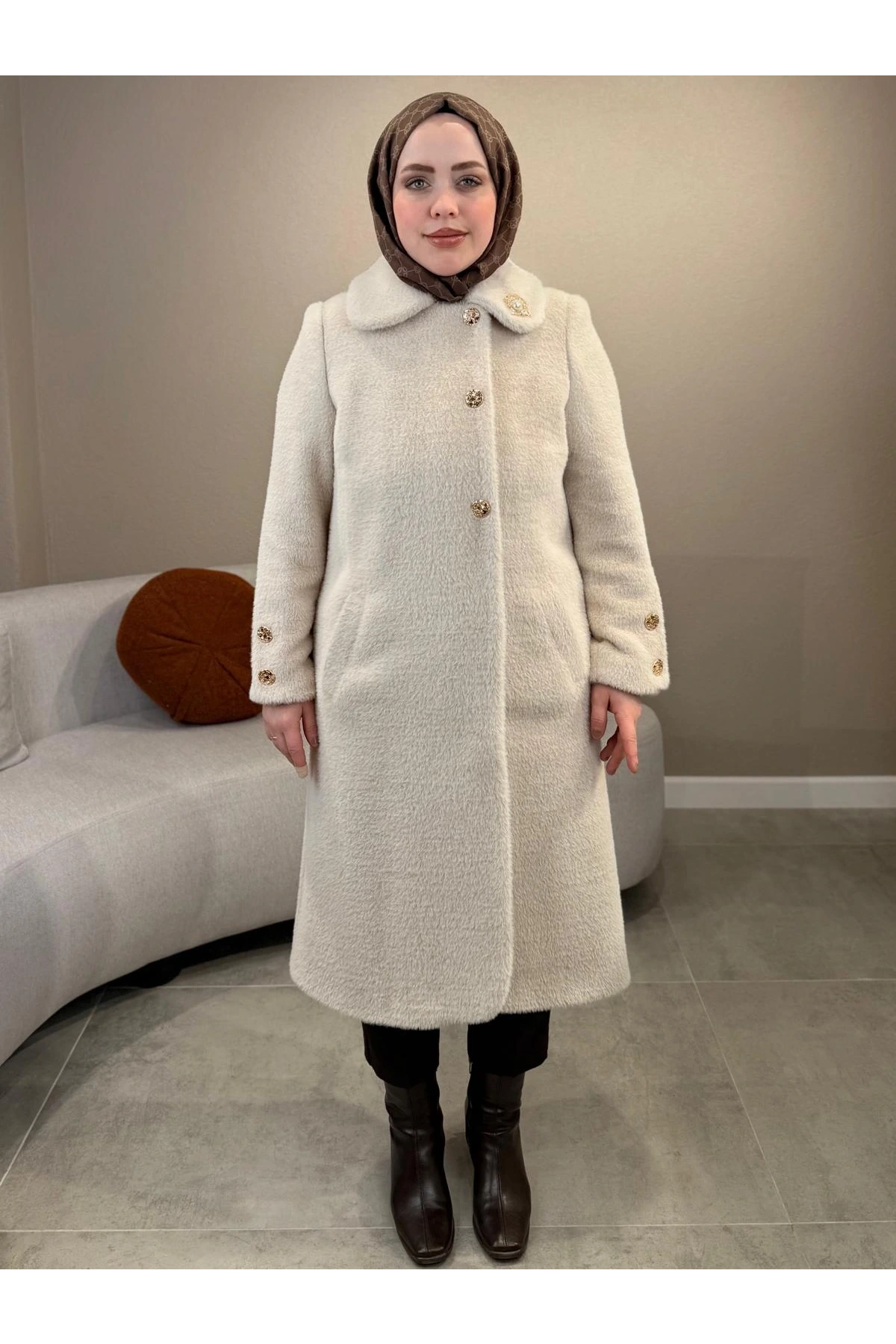 Matex Yakası Broş Detaylı Kaban 8340