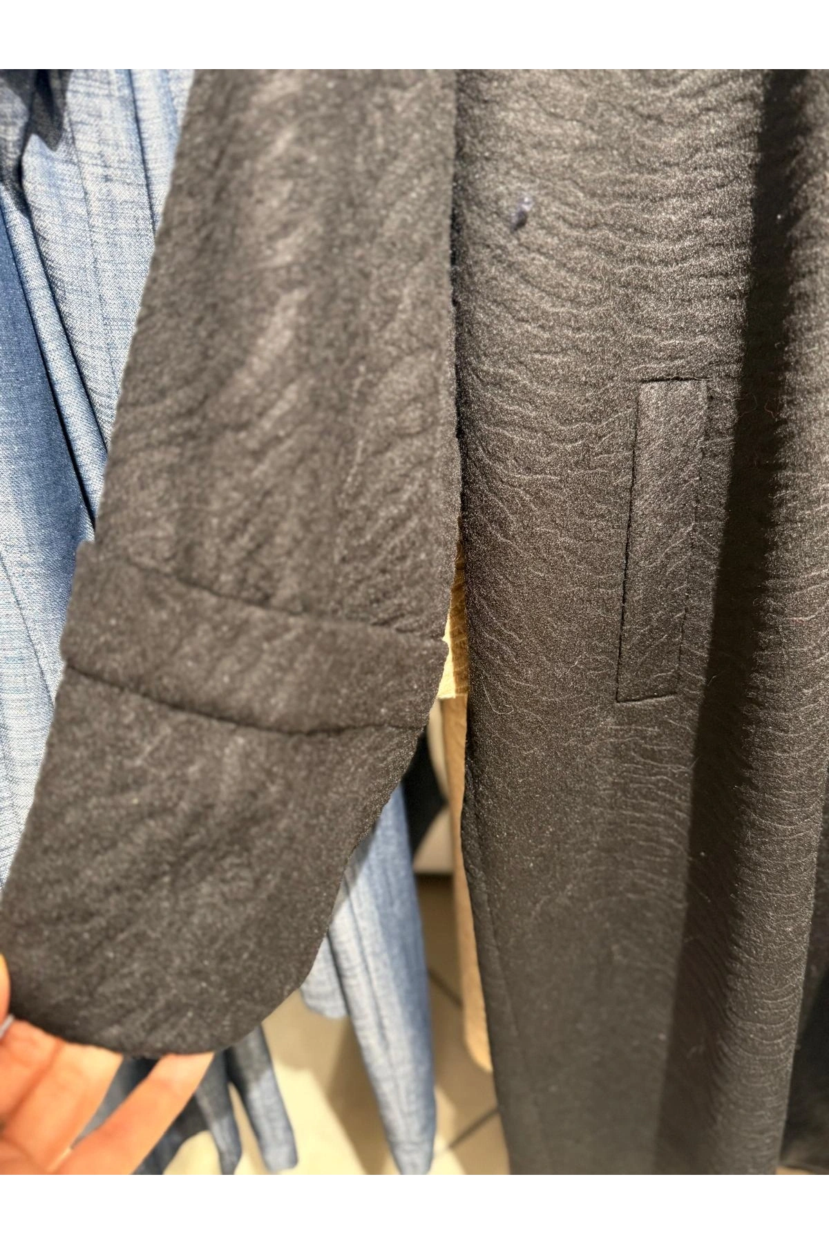 Matex Yakası Peluş Kendinden Desenli Kaban 8108