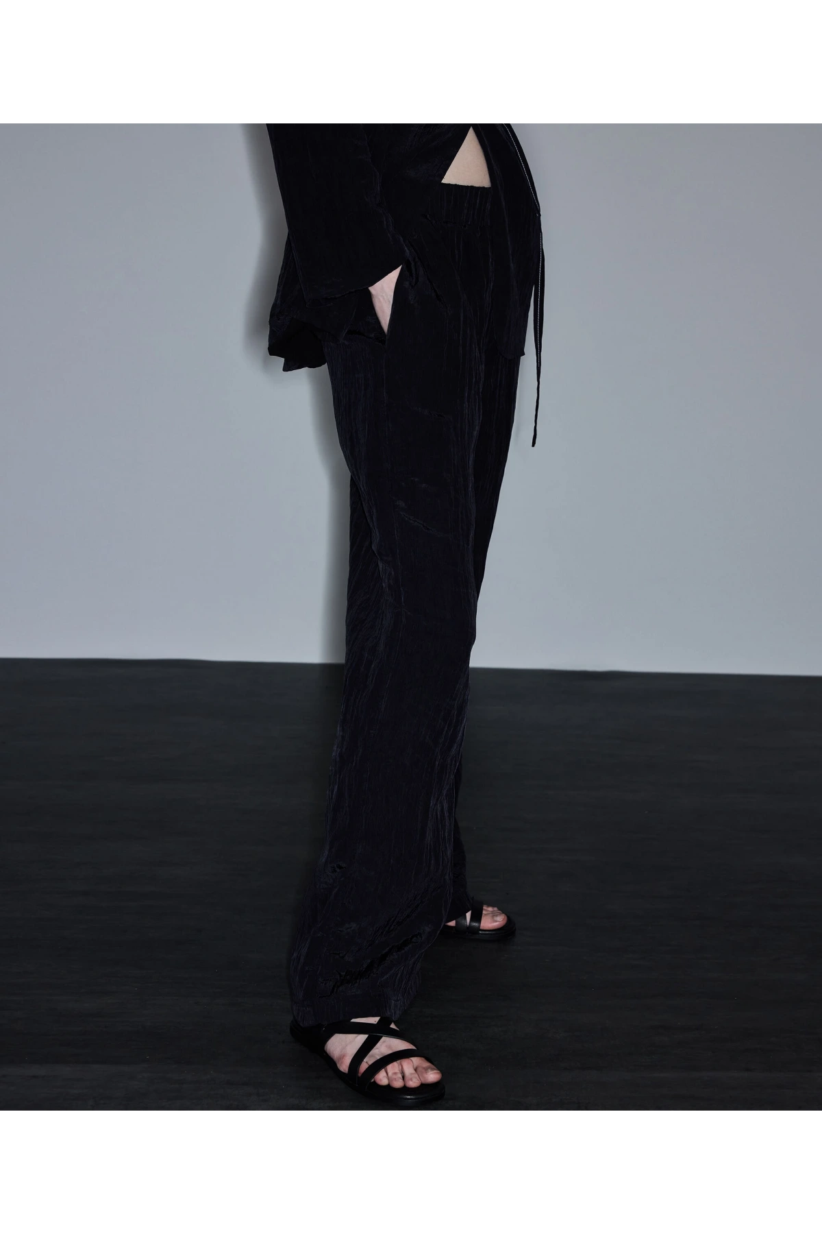 İpekyol Kırışık Efektli Pantolon IS1260003148