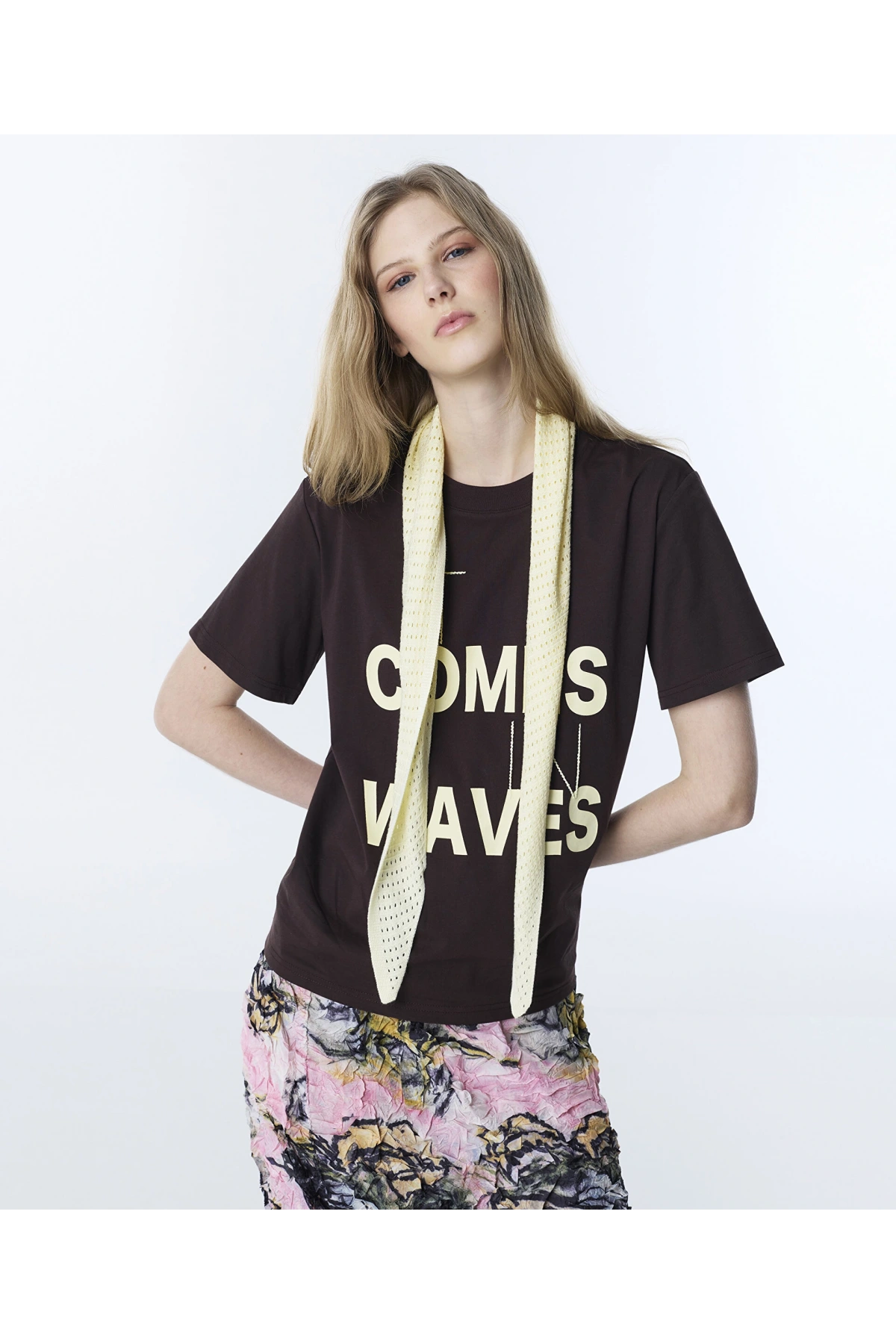 Twist Fular Aksesuarlı T-Şhirt TS1260070095