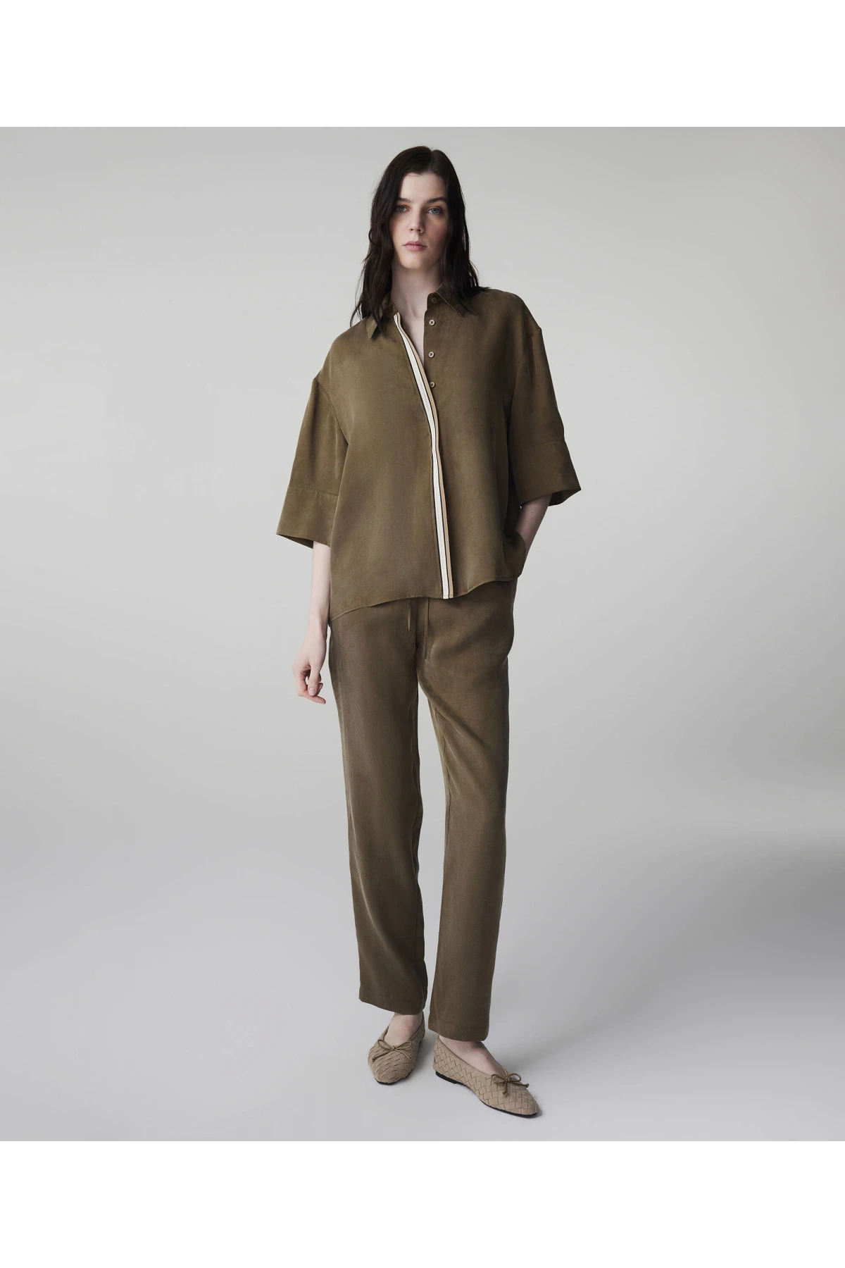 İpekyol Kontrast Biyeli Hotfix Baskılı Gömlek IS1260025153