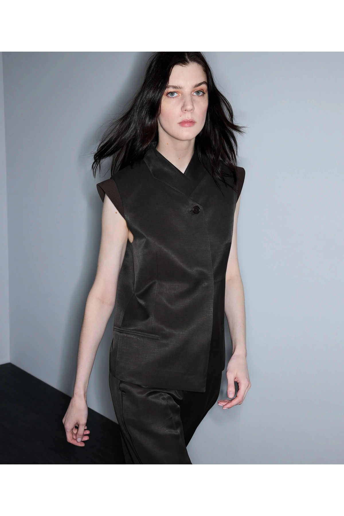 İpekyol Metal Tokalı Kuşaklı Yelek IS1260007014