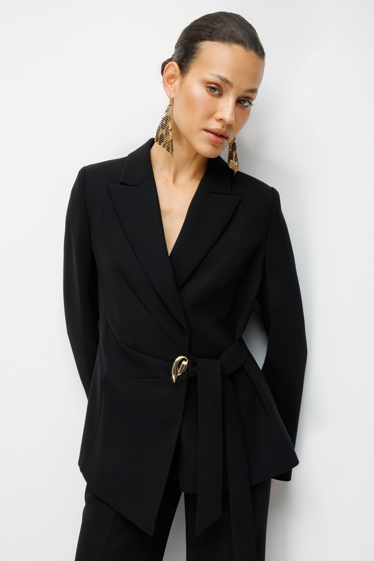 Ekol Beli Kuşaklı Metal Aksesuarlı Ceket 01142