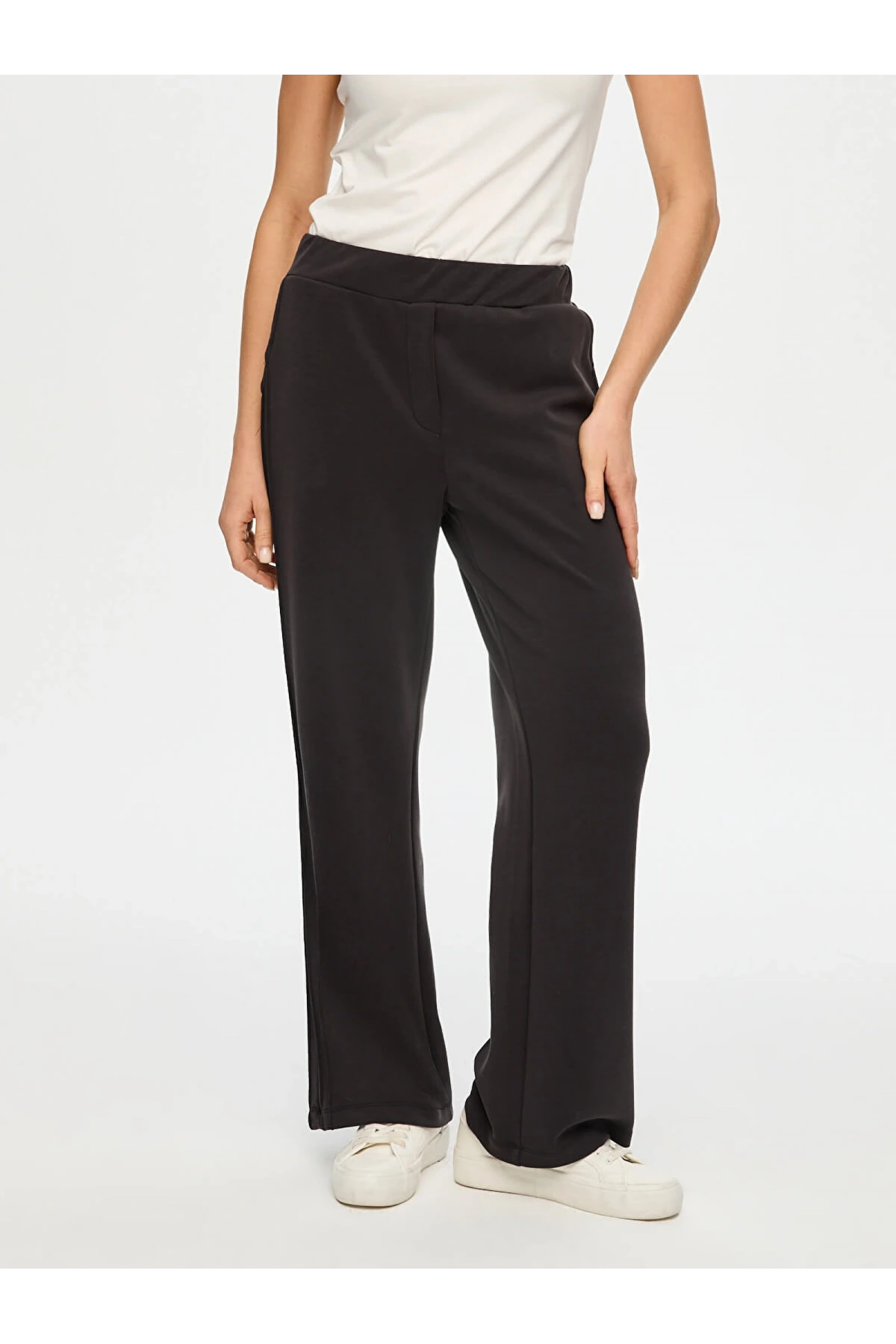 Faik Sönmez Yanı Dikiş Detaylı Modallı Eşofman Altı US26ESA002