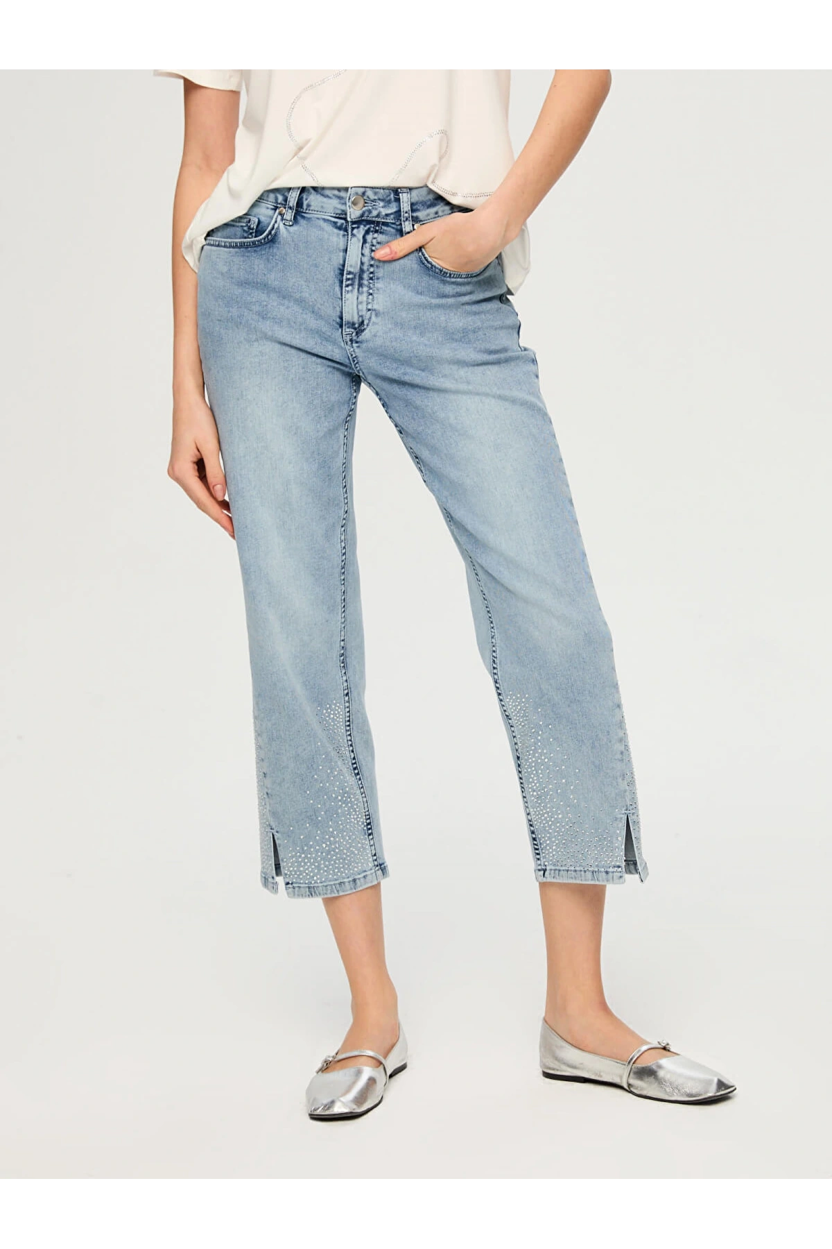 Faik Sönmez Yanları Taş Detaylı Straight Fit Jean Pantolon US26JPN008