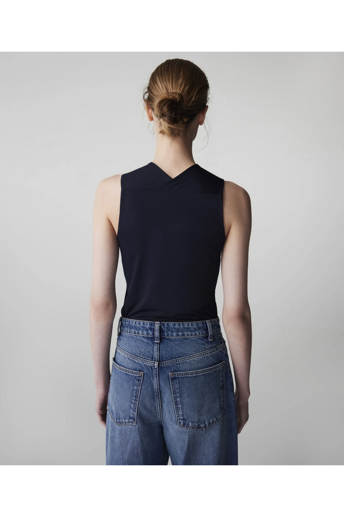 İpekyol V Yaka Basic T-Şhirt IS1260070042