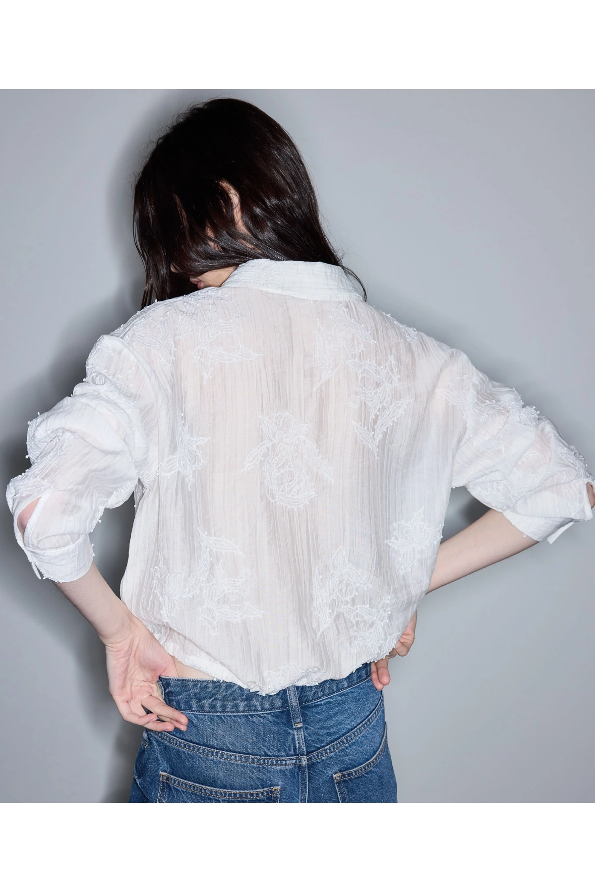 İpekyol Nakış Aplikeli Gömlek IS1260025151