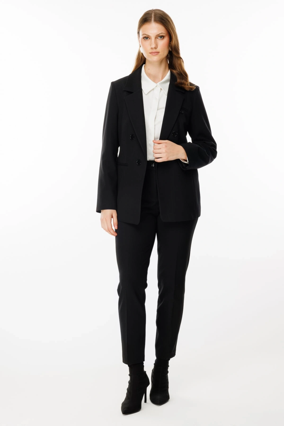 Ekol Cep Detaylı Düğmeli Vatkalı Ceket 01523