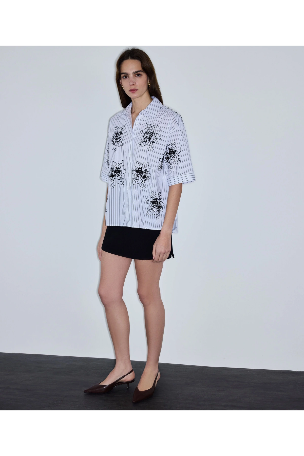 İpekyol Çiçek Nakışlı Payetli Gömlek IS1260025123